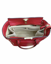 Load image into Gallery viewer, Valentino Bag Professional Cleaning