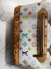 Load image into Gallery viewer, LV Alma White / Vachetta Leather Stain Removal