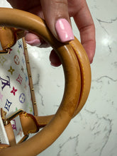 Load image into Gallery viewer, LV Alma White / Vachetta Leather Stain Removal