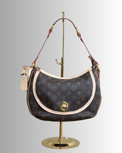 Load image into Gallery viewer, Alicia LV Vachetta Leather Replacement