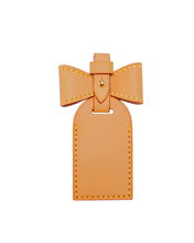 Load image into Gallery viewer, Vachetta Leather Bow Tag Accessory